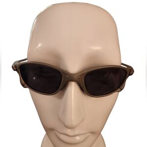 Oakley Polatized Juliet Women's Sunnglasses Matte Frame Black Lens